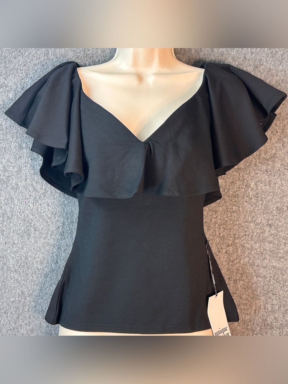 Unique Vintage Blouse Womens Medium Black Ruffle Flutter Sleeve V-Neck TopBrand: